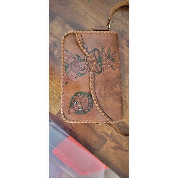 Vintage 1960's Vibe Hand Tooled Leather Hippie Purse  Unbranded Floral Crossbody - Picture 3 of 12
